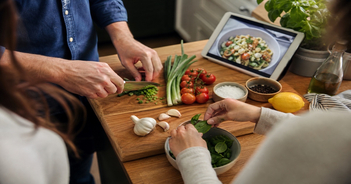 Learning to Cook Together: A Beginner Couple Guide — prep and portions detail